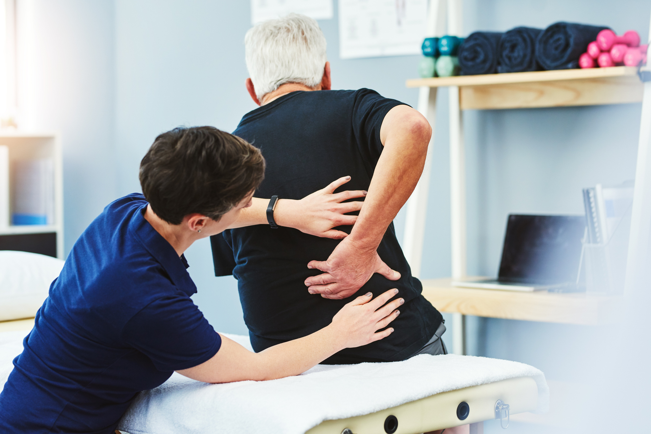 Orthopädicum Wien: Expertise in Orthopädie und Behandlung von Arthrose, Bandscheibenvorfall, Skoliose, Hallux Valgus und Knieschmerzen. Ihre vertrauensvolle Adresse für Orthopädie Wien, für alle Kassen und privat.