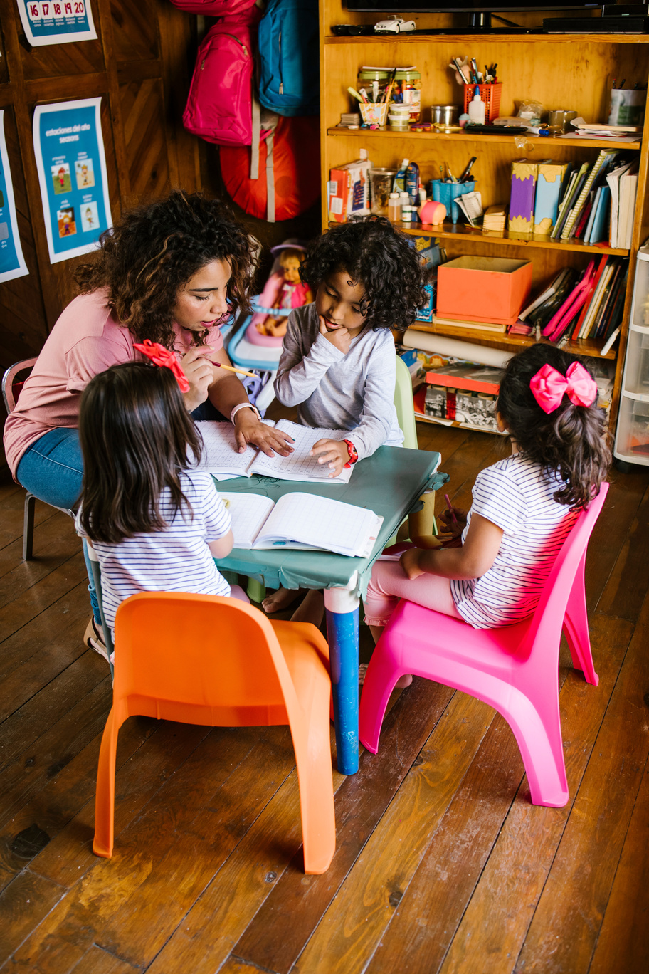 mom homeschools children