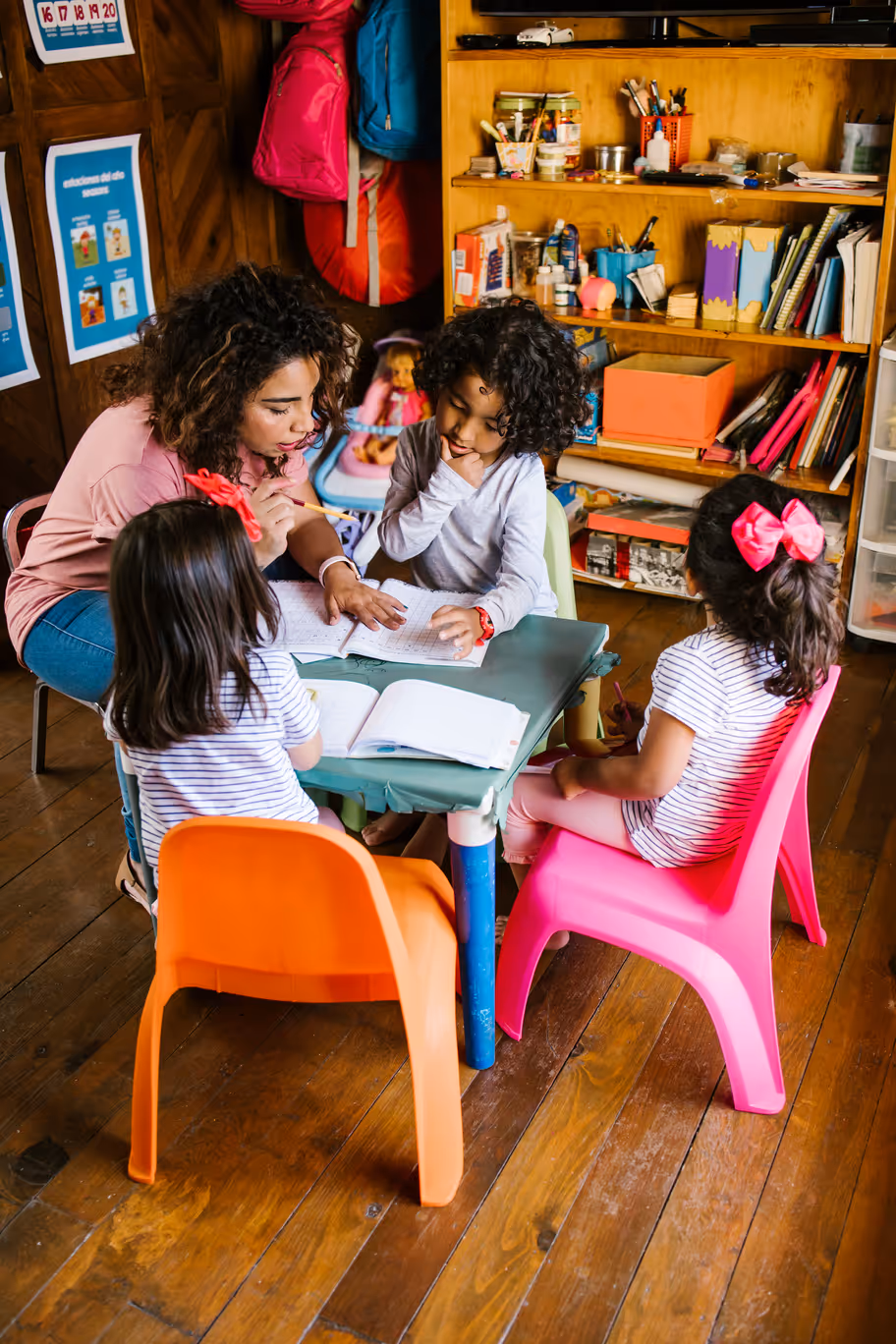 mom homeschools children