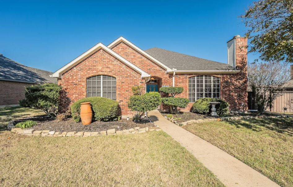 4425 Maple Shade Avenue