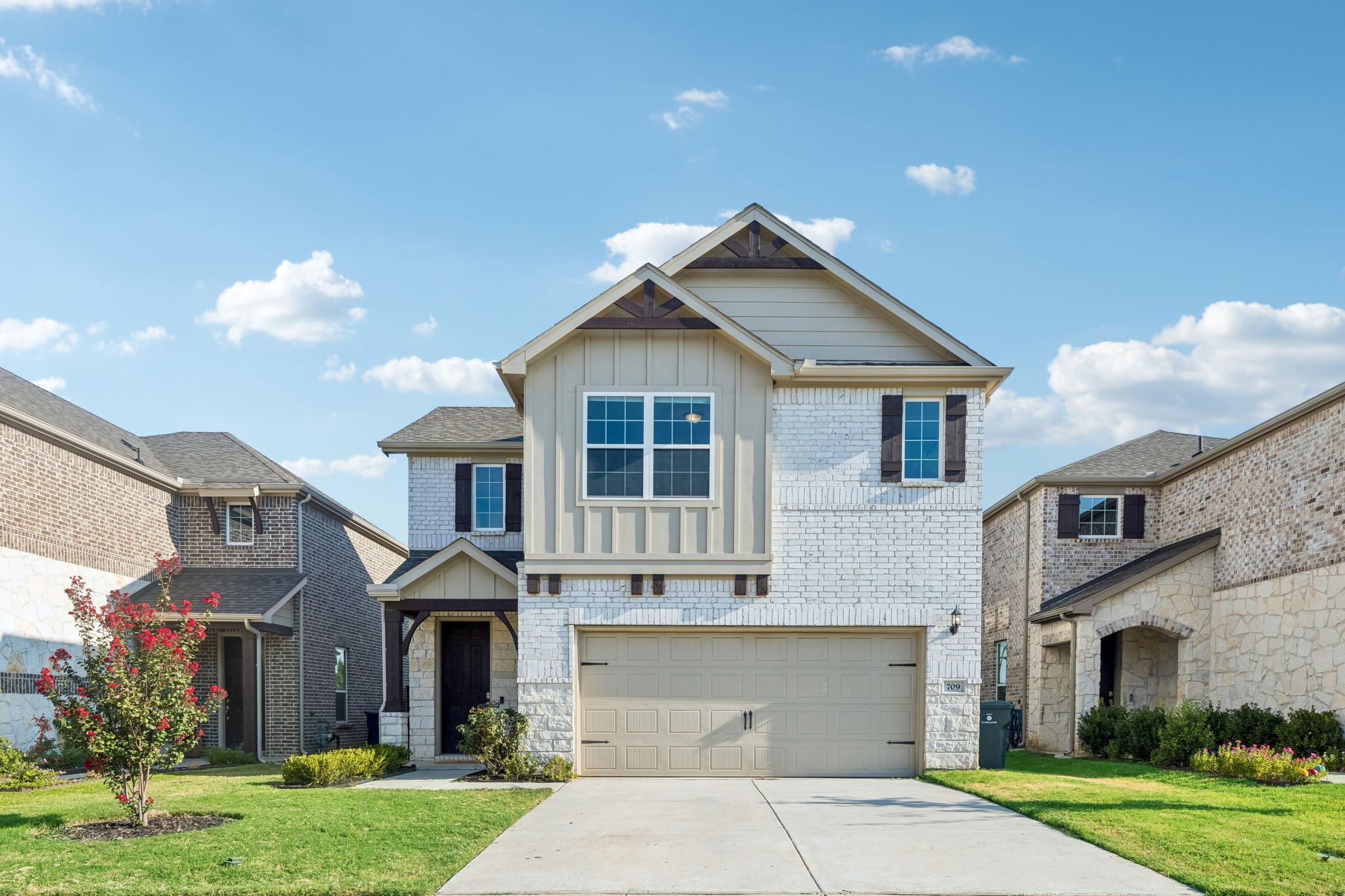 709 Creekwater Lane