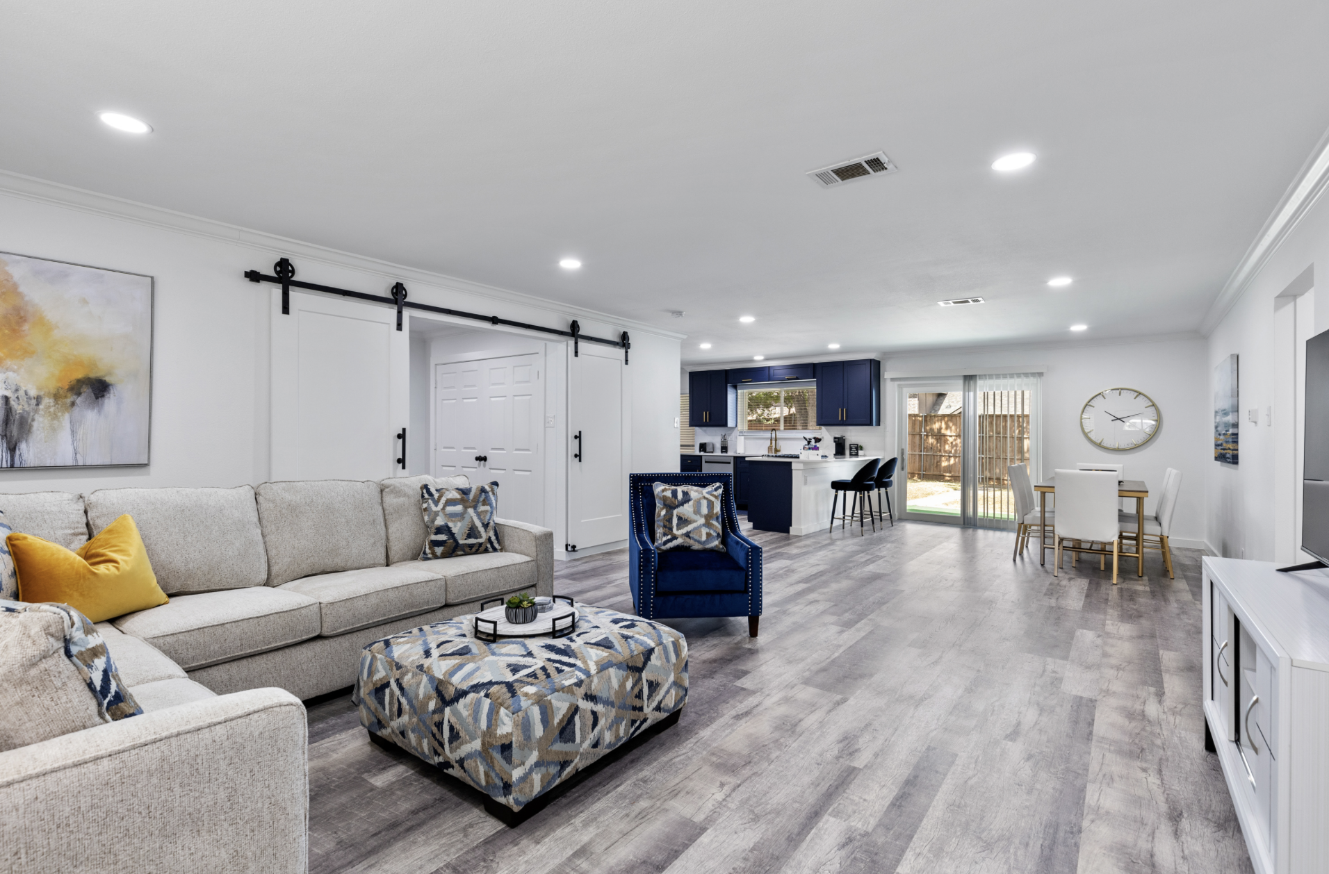 1044 Meadowbrook Drive