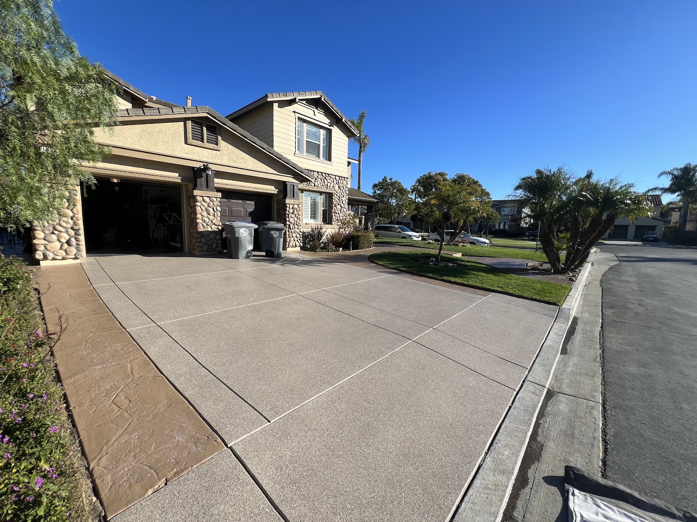 Concrete driveway coatings and restoration River Ridge in Oxnard