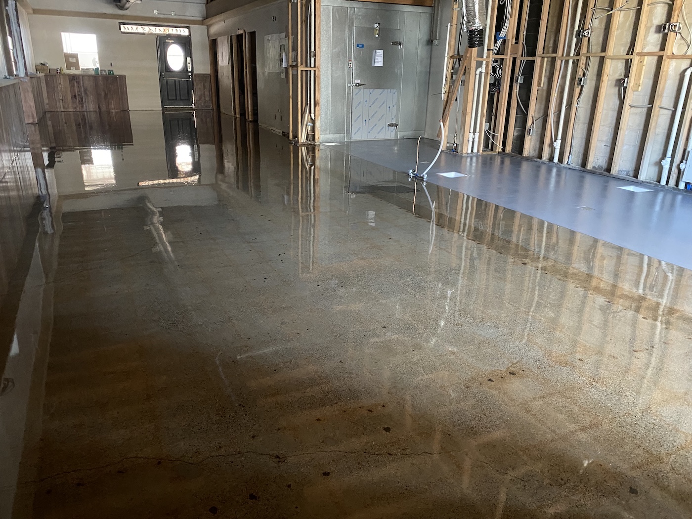 Ventura epoxy floor coating at Bench Warmers