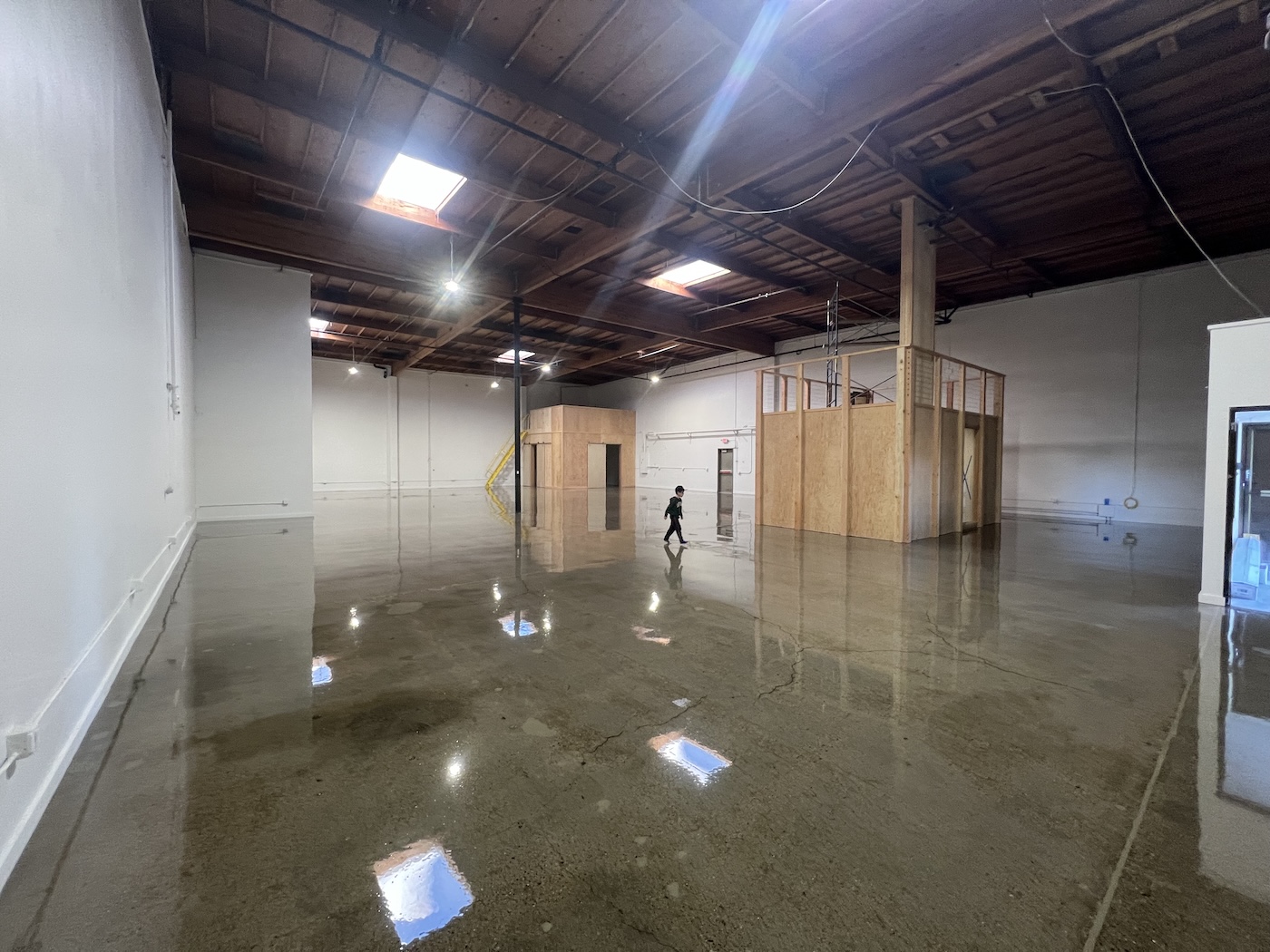 Commercial epoxy flooring systems in Carpinteria, Ca