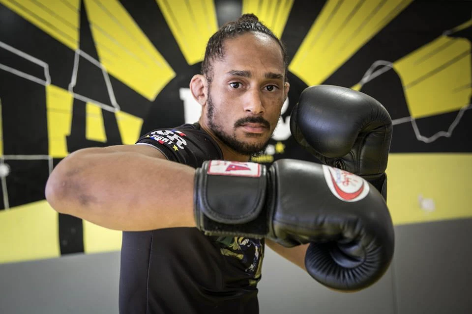 Laurent Glaise professeur de Muay Thaï au club NRFight Paris