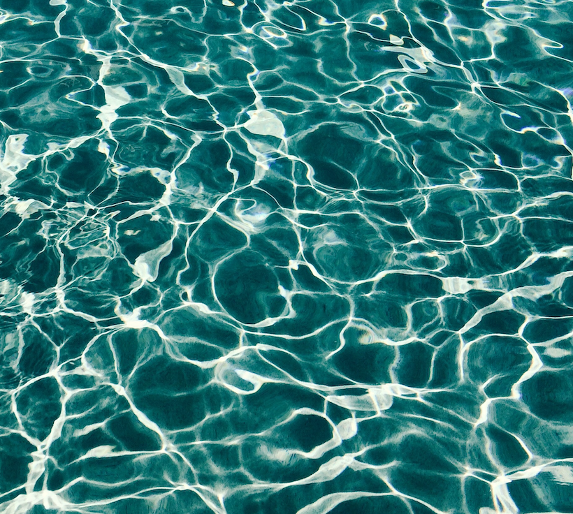 Gravier pour piscine coque : gravier concassé 10/20 utilisé comme lit de pose et remplissage latéral