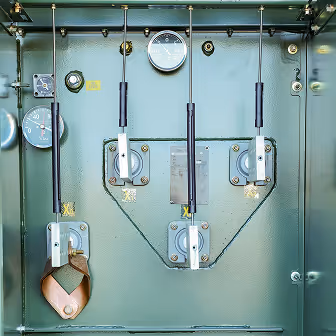 2500 kVA Padmount Secondary Live Front Bushings and Gauges