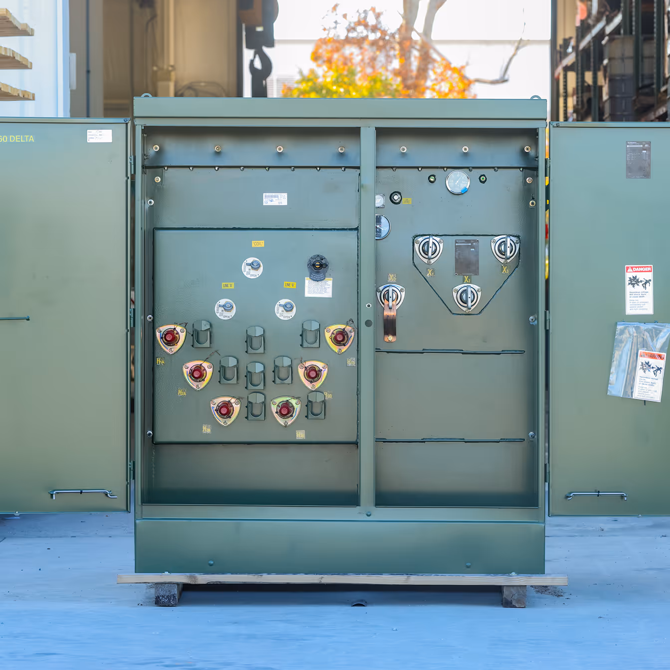 1000 kVA Padmount Front with open cabinets