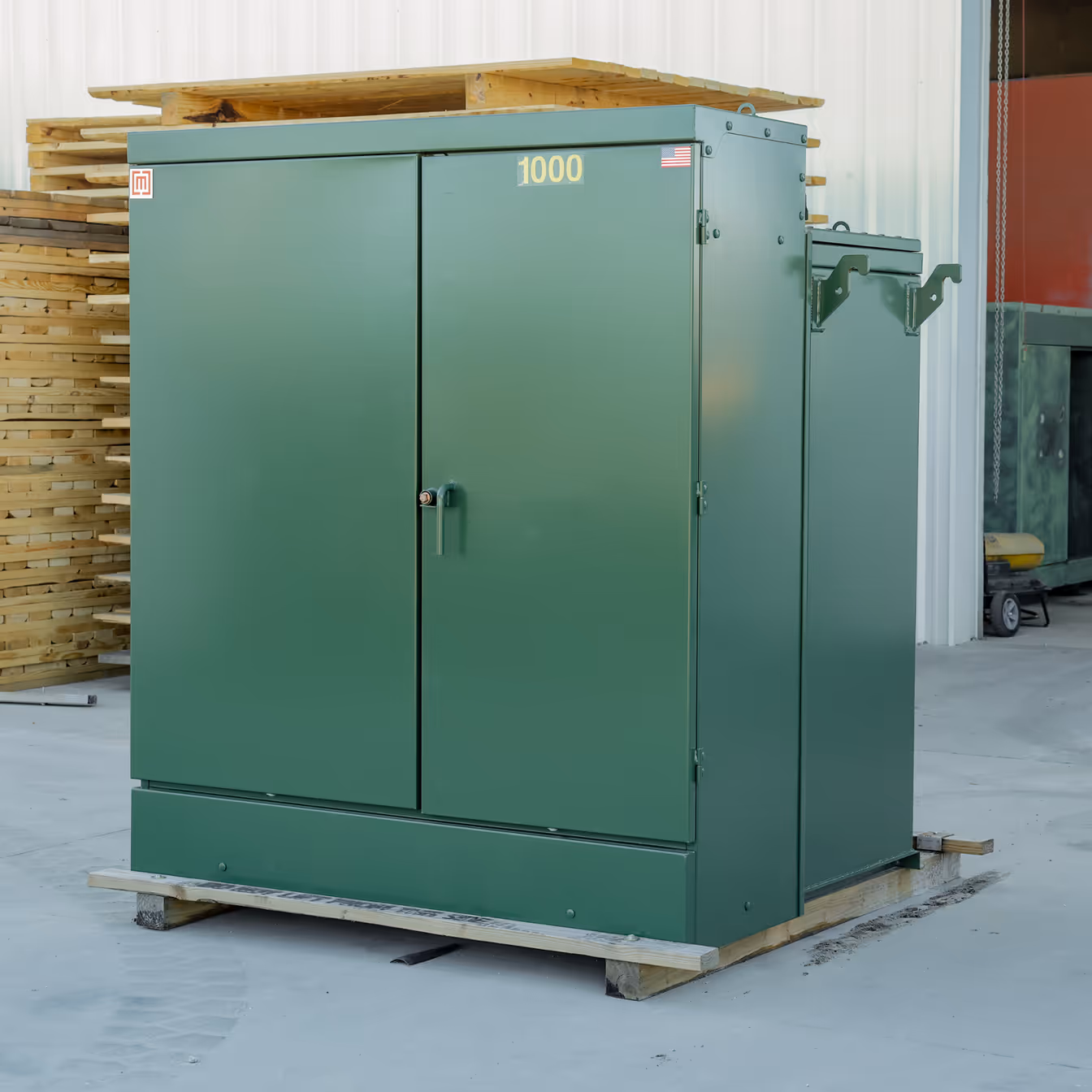 1000 kVA Padmount with the cabinet closed turned to the side