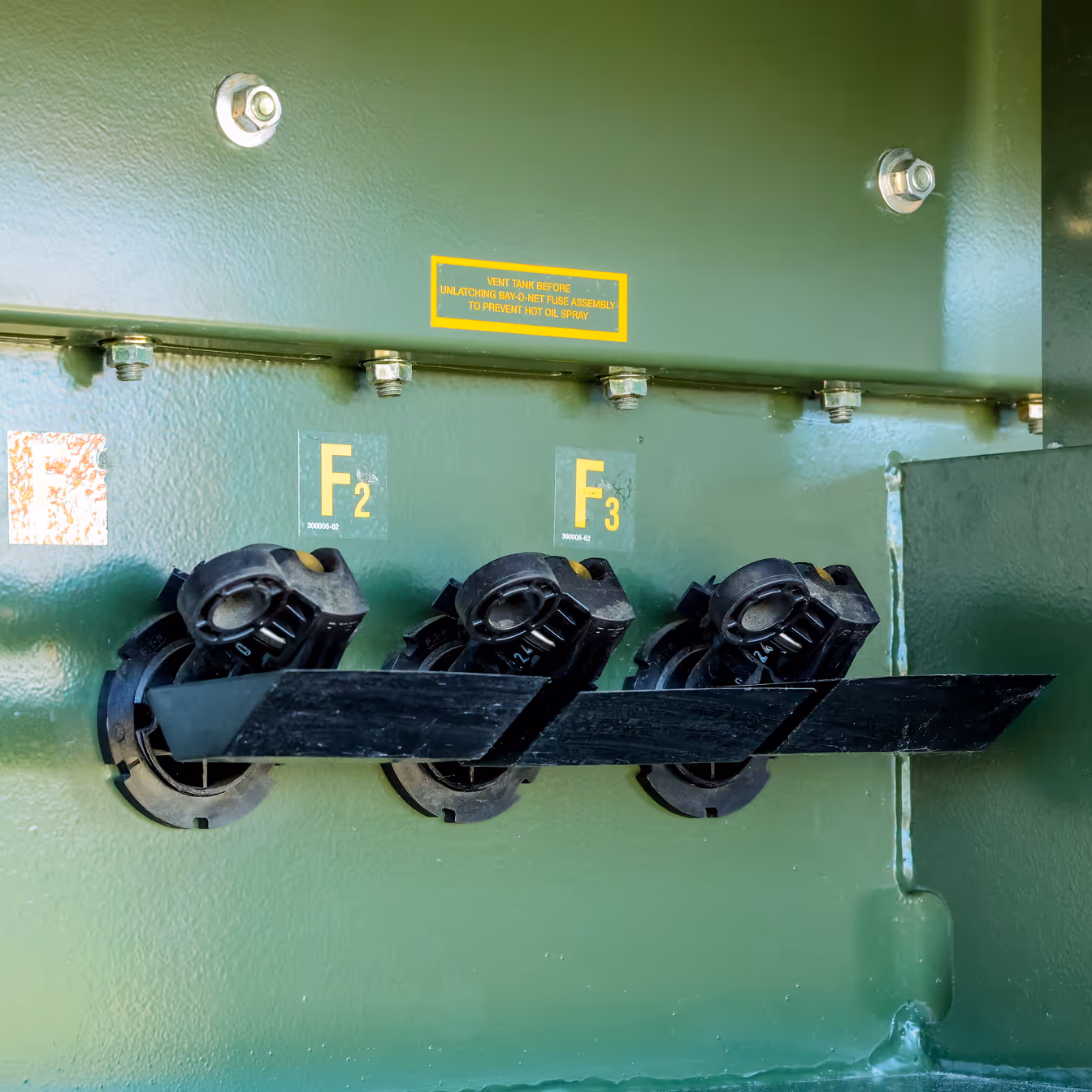 1500 kVA Padmount Bayonet Fuses