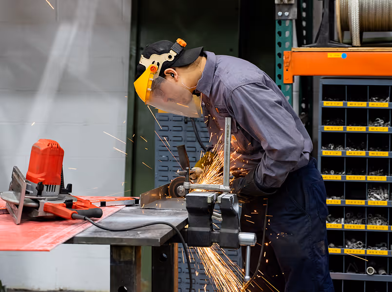 Maddox Transformer technician in Battle Ground, WA