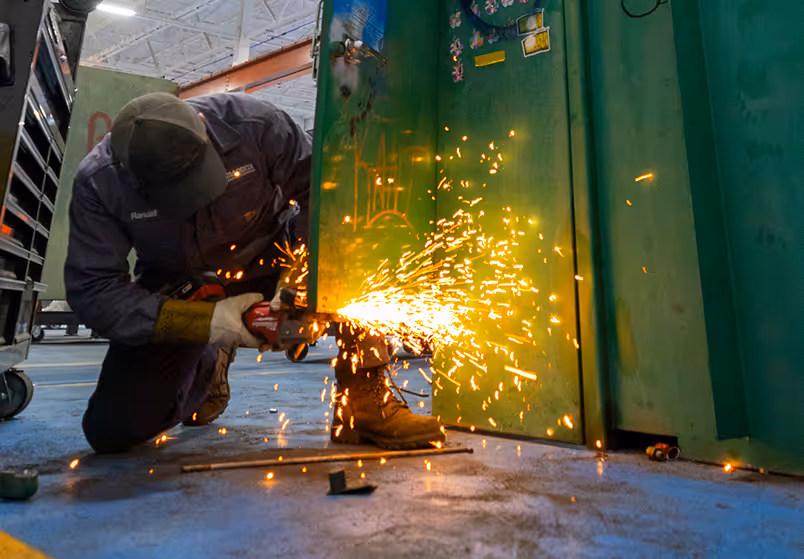 maddox transformer technician remanufacturing a padmount transformer