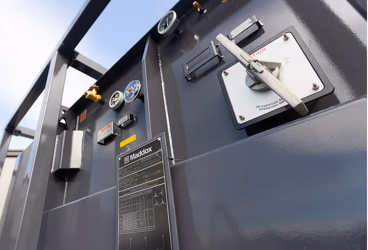 Maddox pad-mounted switchgear