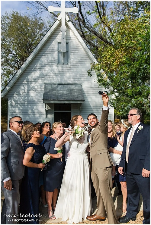 Couple_Selfie_infront_of_Chapel
