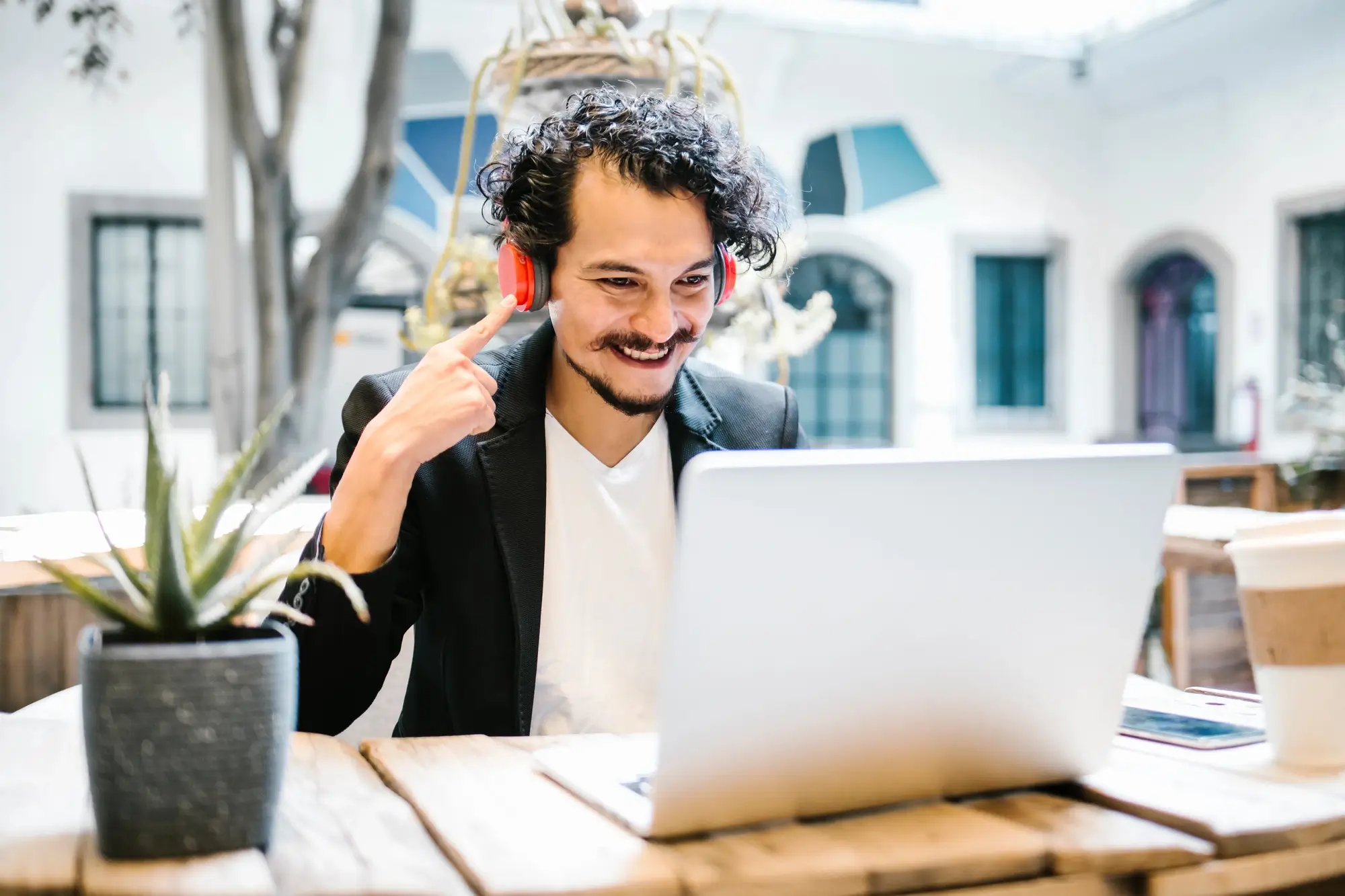 satisfied with the Advantages of Nearshore Outsourcing