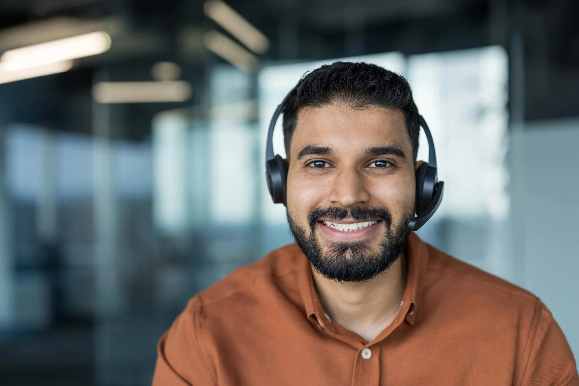 Team members collaborating across time zones through nearshore outsourcing