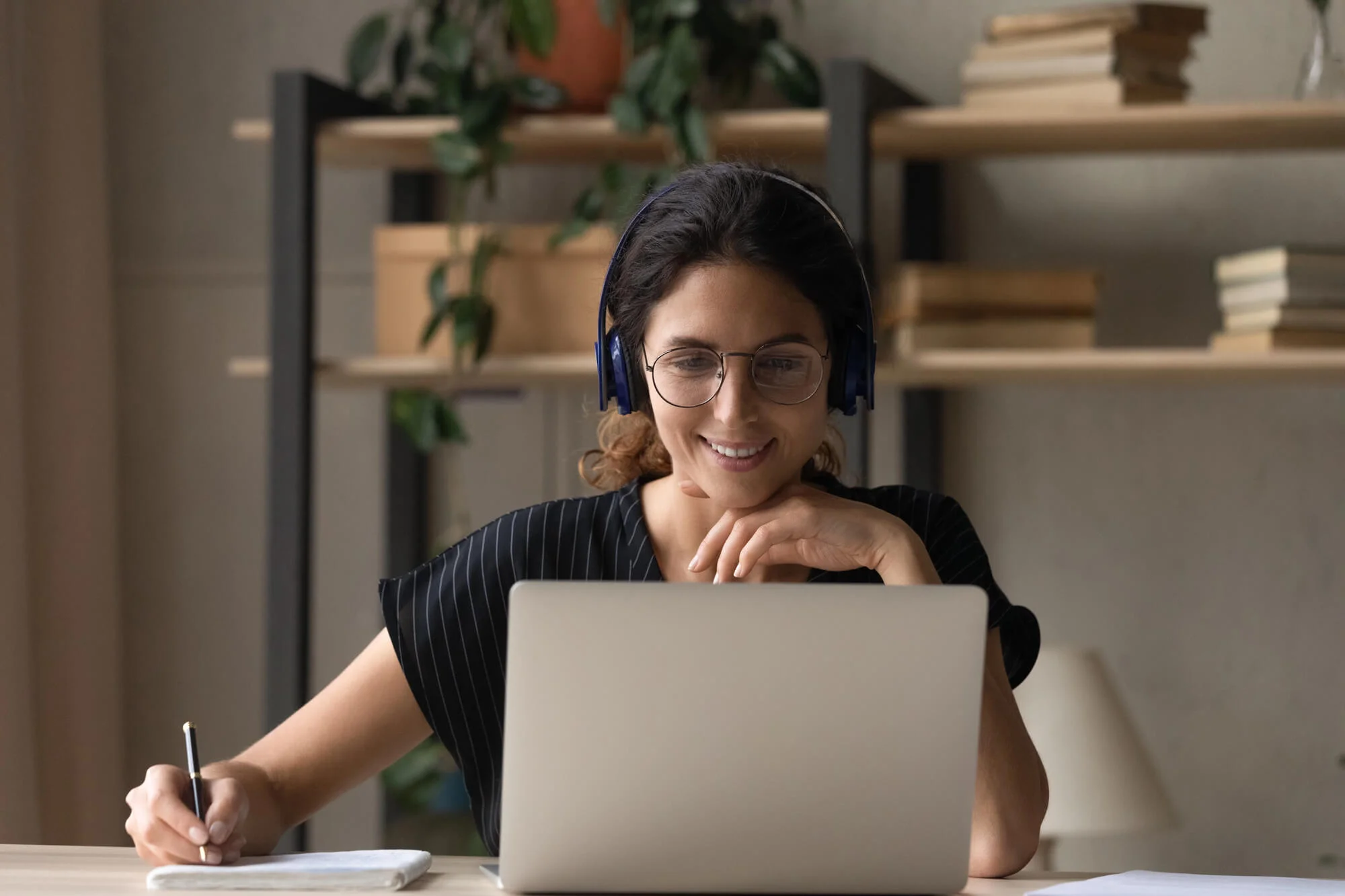 U.S. manager on a video call with a nearshore development team
