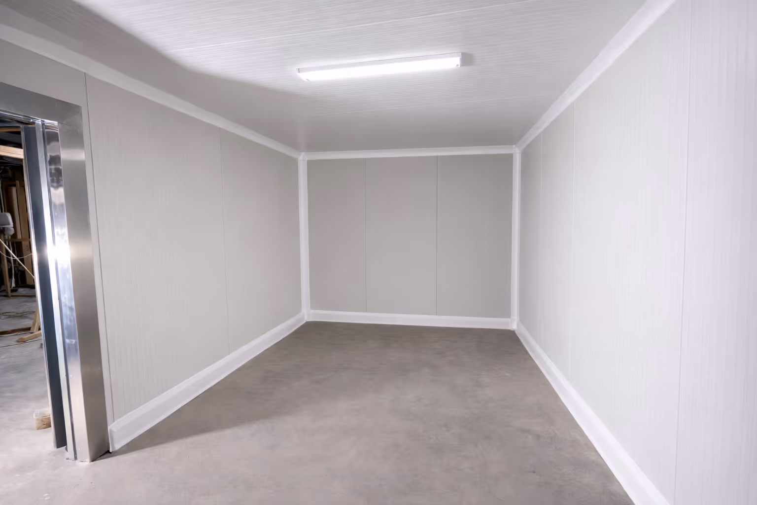 CoRound hygienic coving installed in walk-in cooler