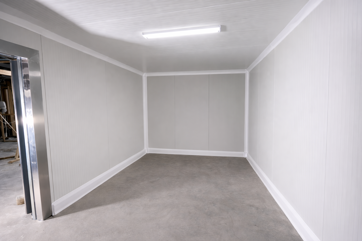 Walk-in cooler and freezer combo installation