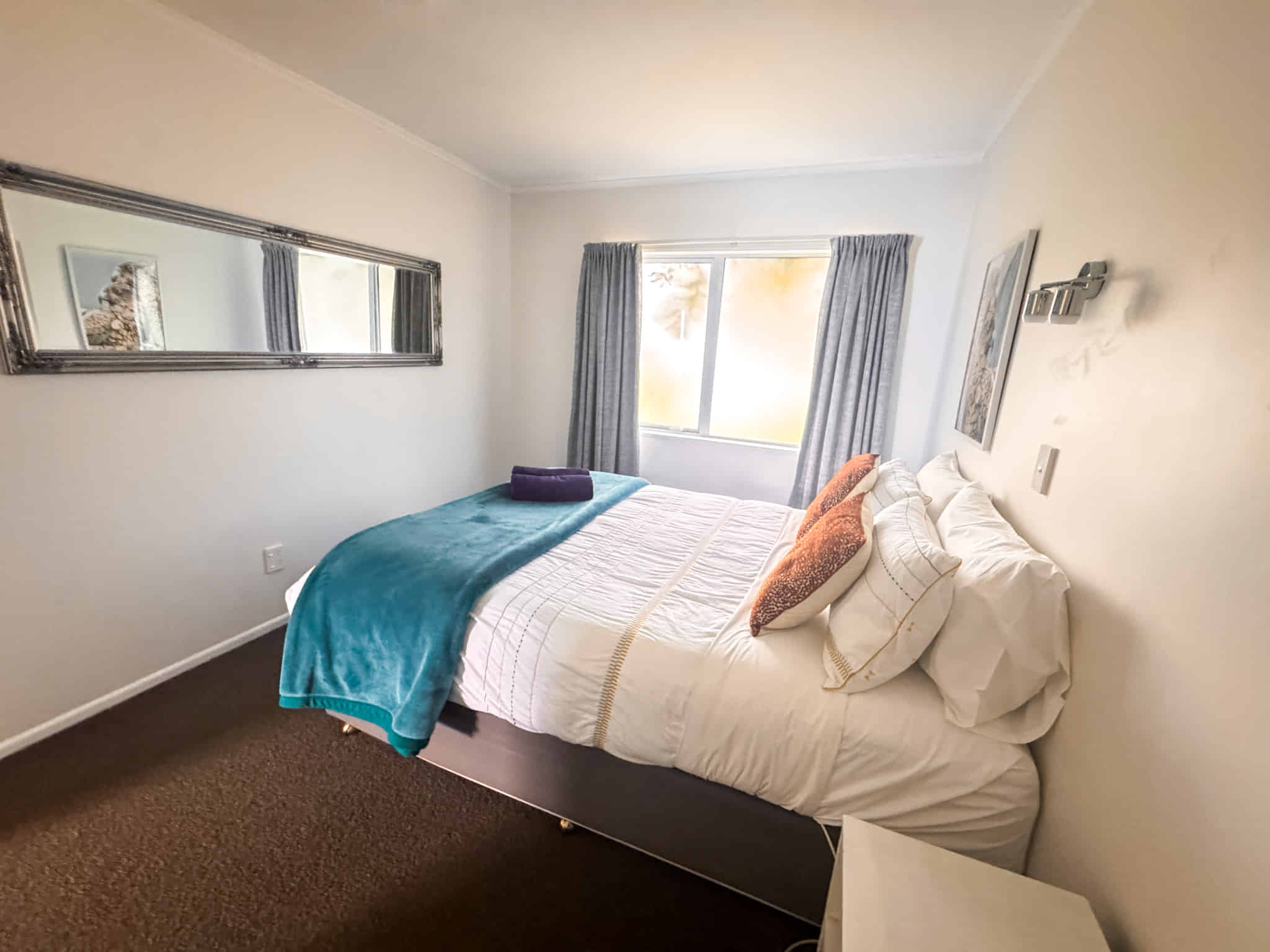 Bedroom at Railway Nook, a 1 bedroom holiday house in Gisborne. Operated by Accomnmodation in Gisborne