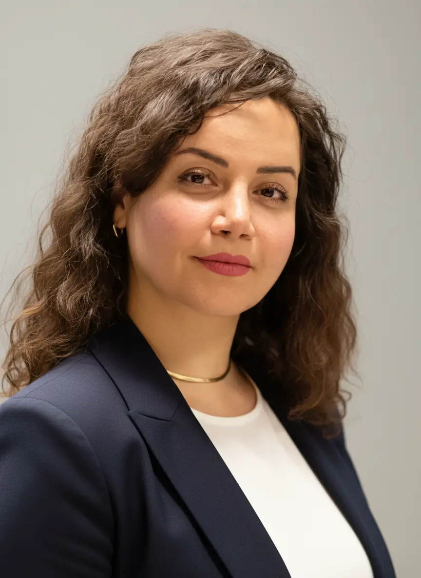 Tooba Jalalidil Headshot