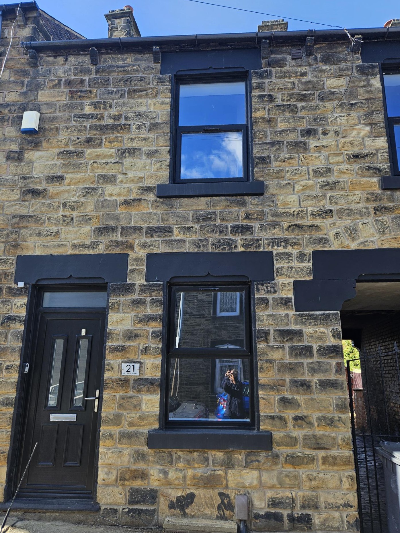 21 Middlesex Street, Barnsley, S70 4JR