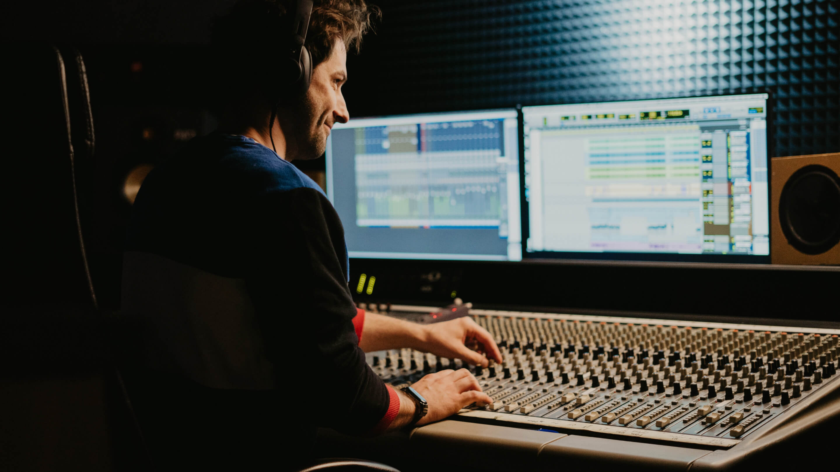 How to remove audio background noise easily