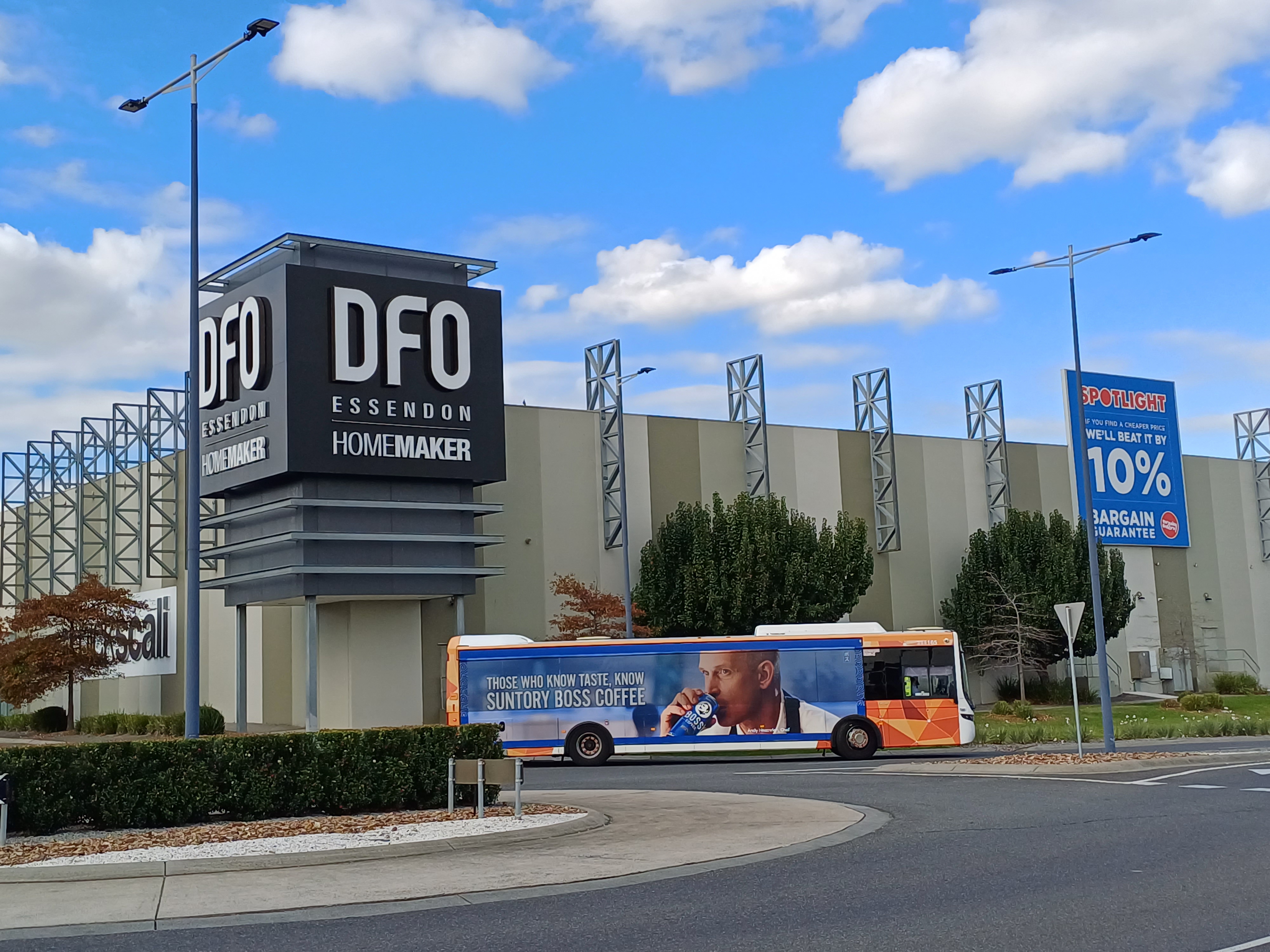 The Rhodes Collection, Oak Park by VAFC. Shopping made easy – DFO Essendon just minutes from Oak Park