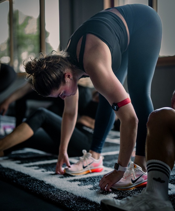 Heute ein Gymnastik-Guru, morgen ein Powerlifter und übermorgen ein Cardio-König: Du bleibst vielseitig und bist überall dabei. Werde selbstbewusster in allen sportlichen Disziplinen und stärke dein Selbstvertrauen.