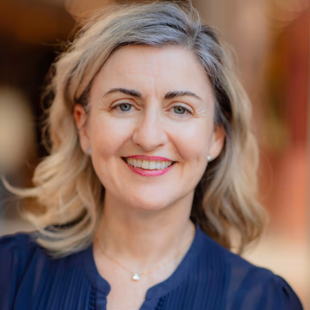 Access Intell author Lynne Walton