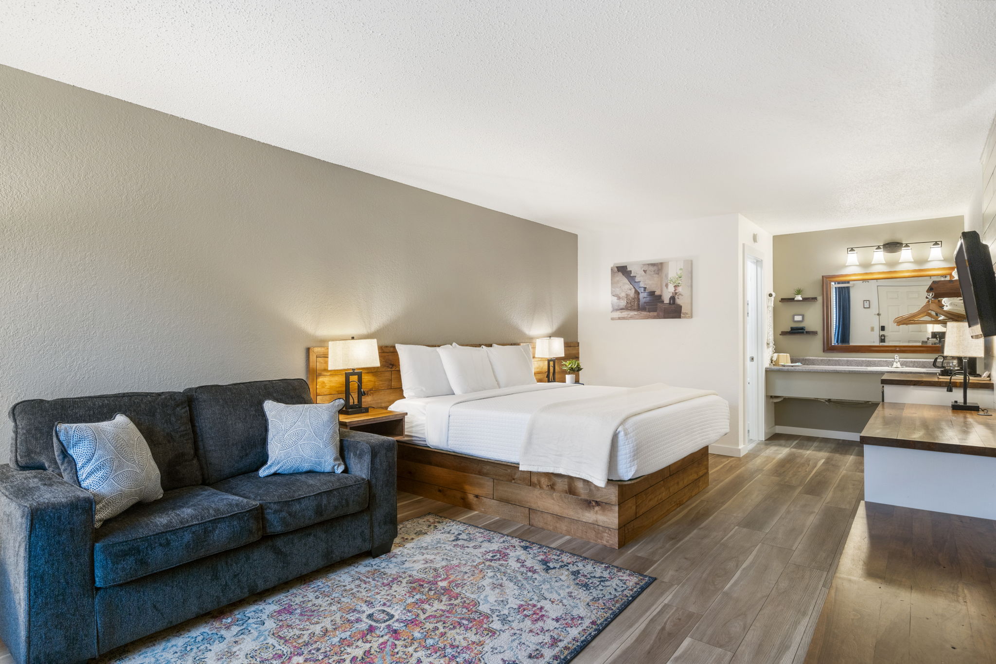 A guest room at Autumn Creek Branson