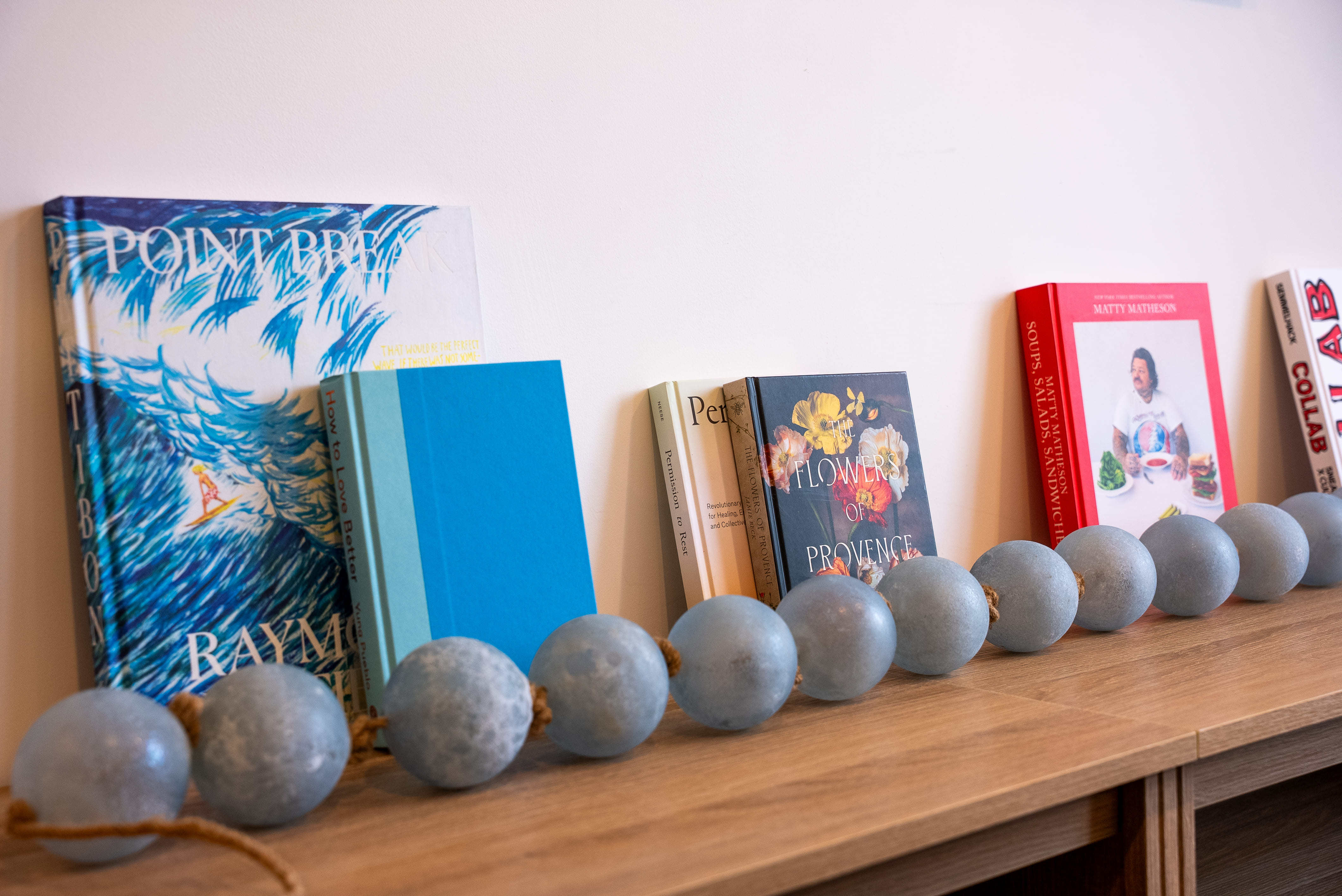 Bright, open workspace at Nack office with natural light and plants