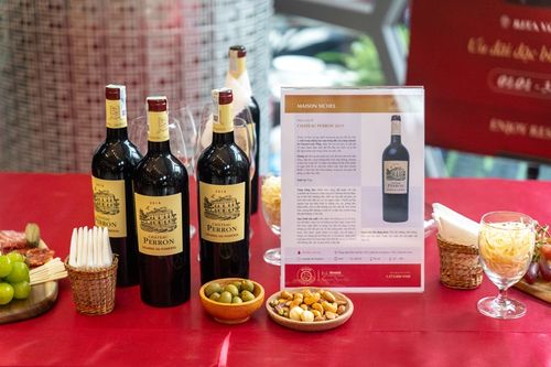 Rượu Chateau Perron 2019