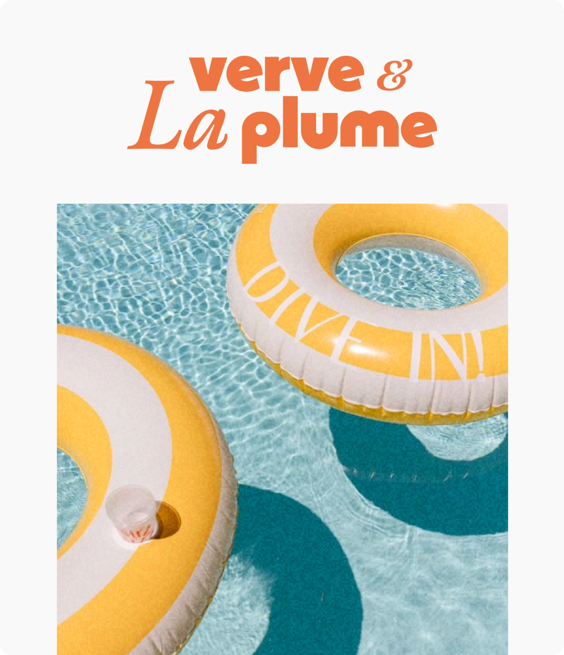 Affiche La verve et la plume, avec une piscine et des bouée jaune