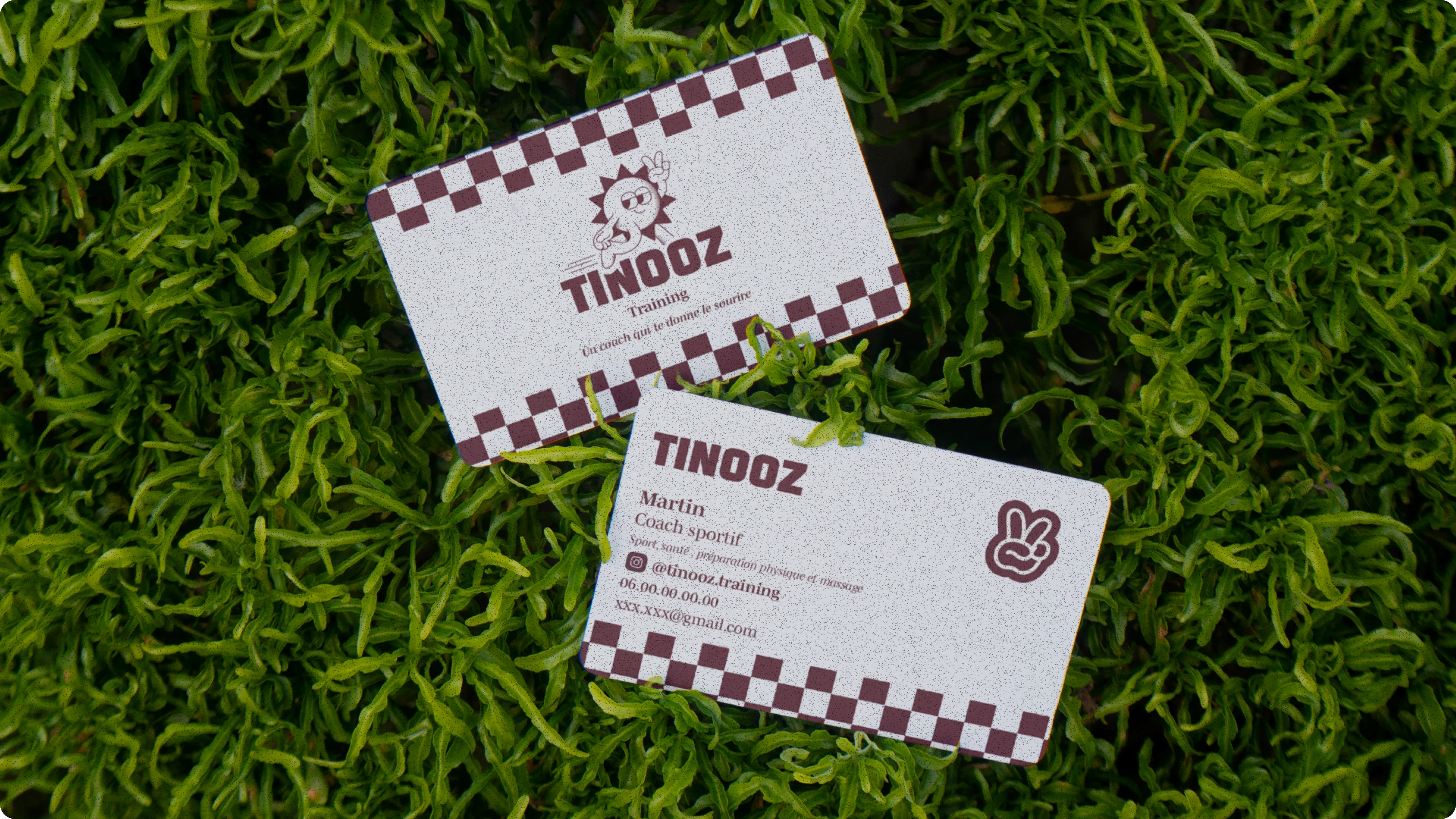 Carte de visite Tinooz Training sur de l'herbe