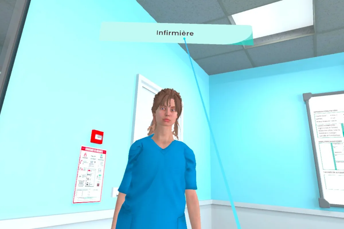 une infirmière en réalité virtuelle