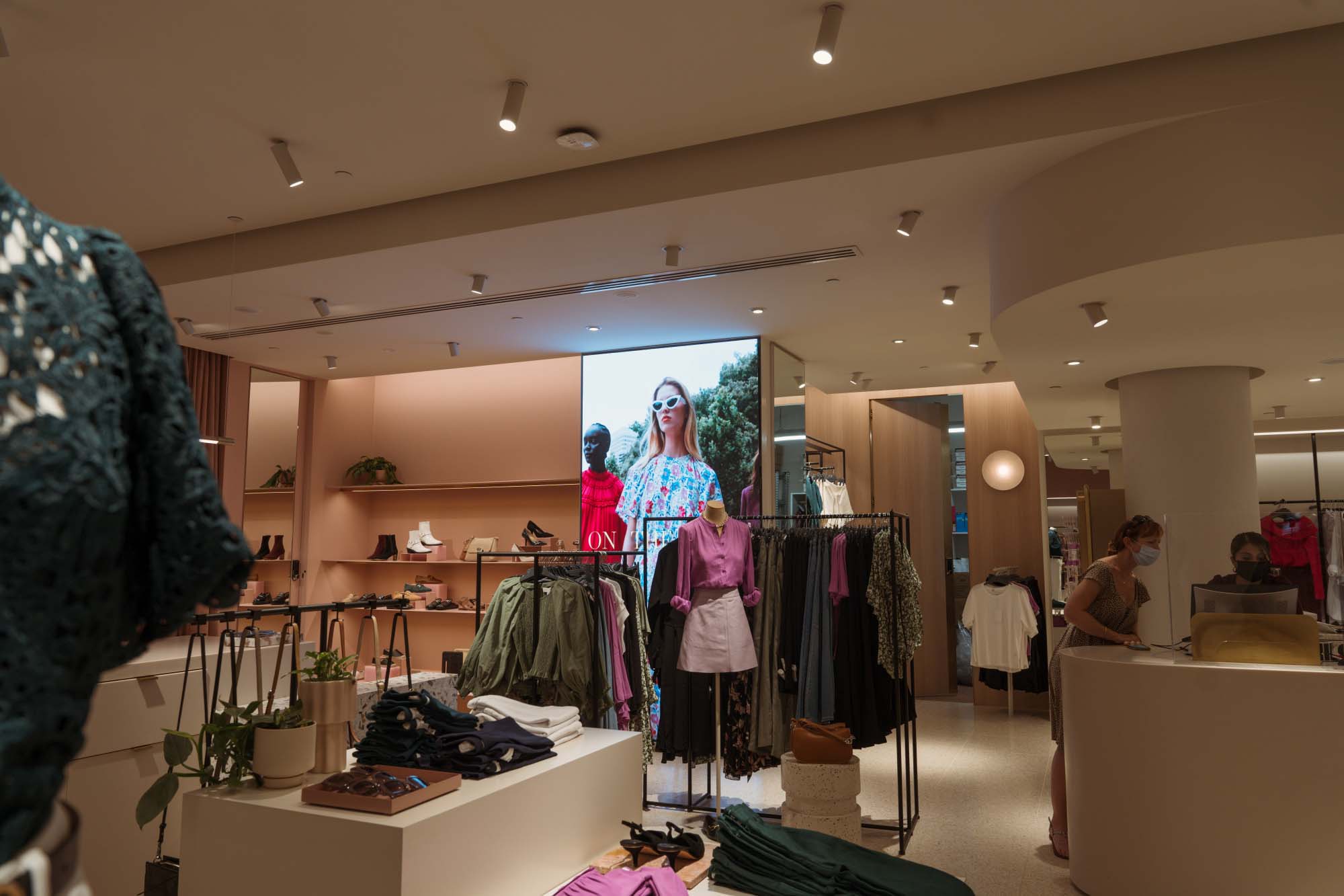 Witchery Bondi Digital Signage Installation installation gallery image 3 by onQ Digital Group