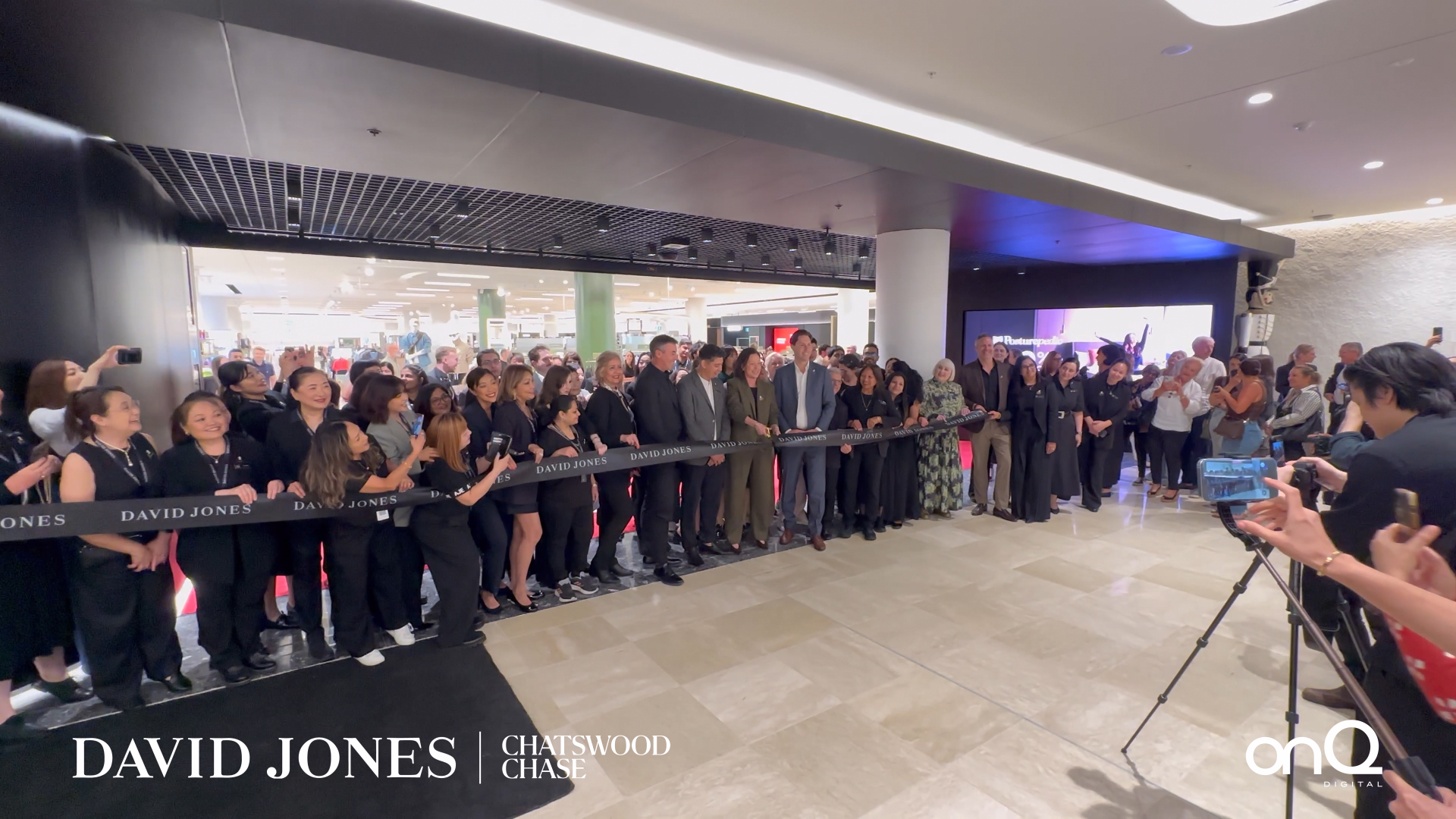 David Jones Chatswood Digital Signage Network results video thumbnail by onQ Digital Group