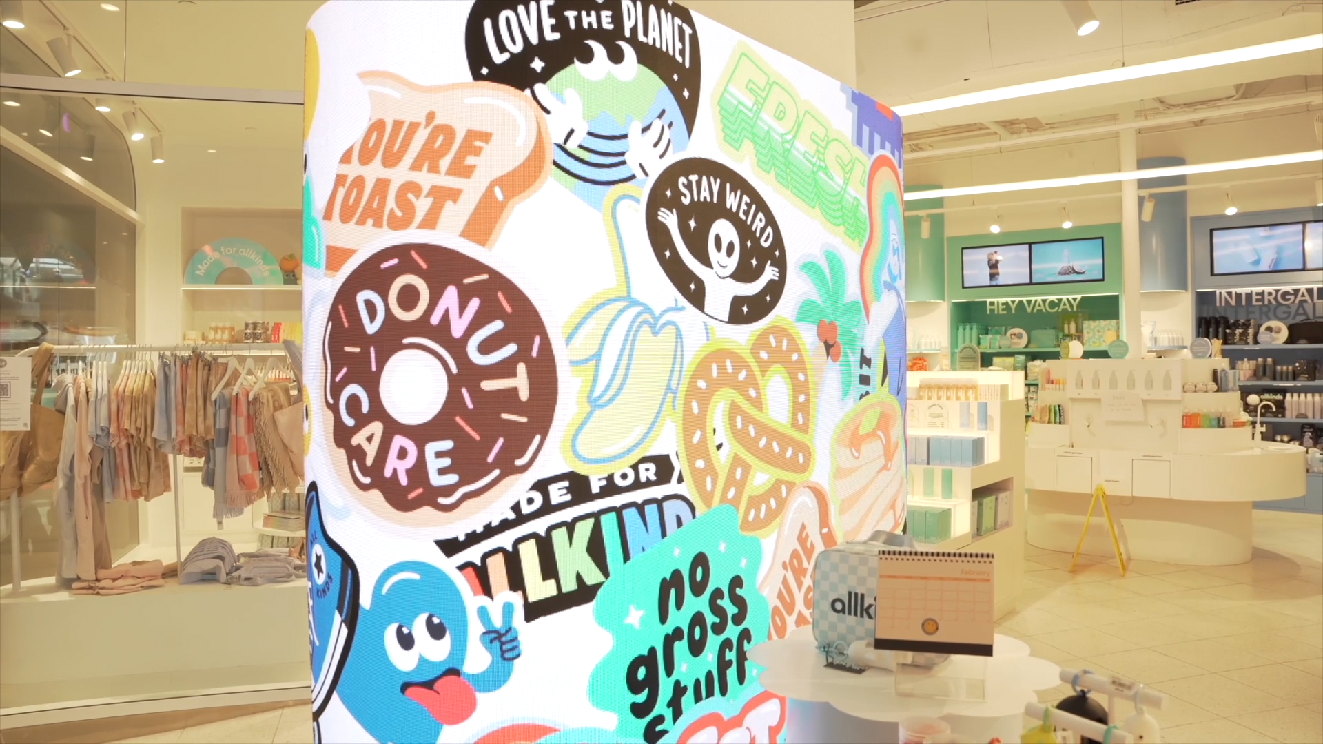 Allkinds, Miranda Digital Signage digital signage installation by onQ Digital