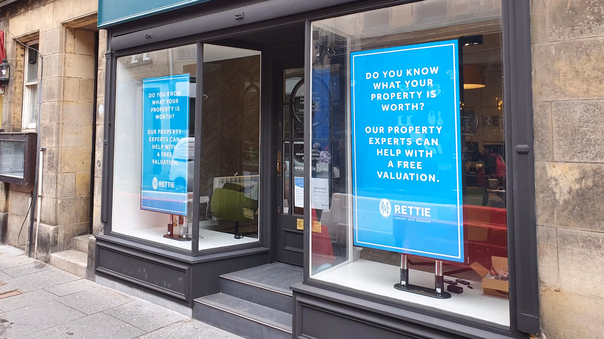 Indoor Digital Signage: A Comprehensive Guide to Making the Right Choice — LCD High Brightness Window Displays digital signage by onQ Digital