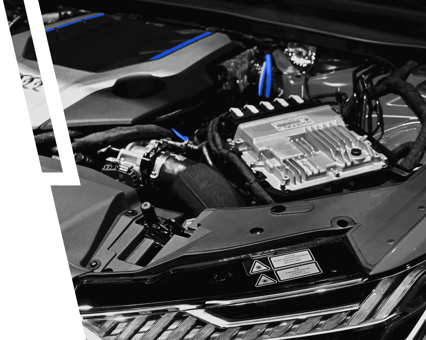 About Our Services Car Engine Hero Image - Carrepair X Webflow Template