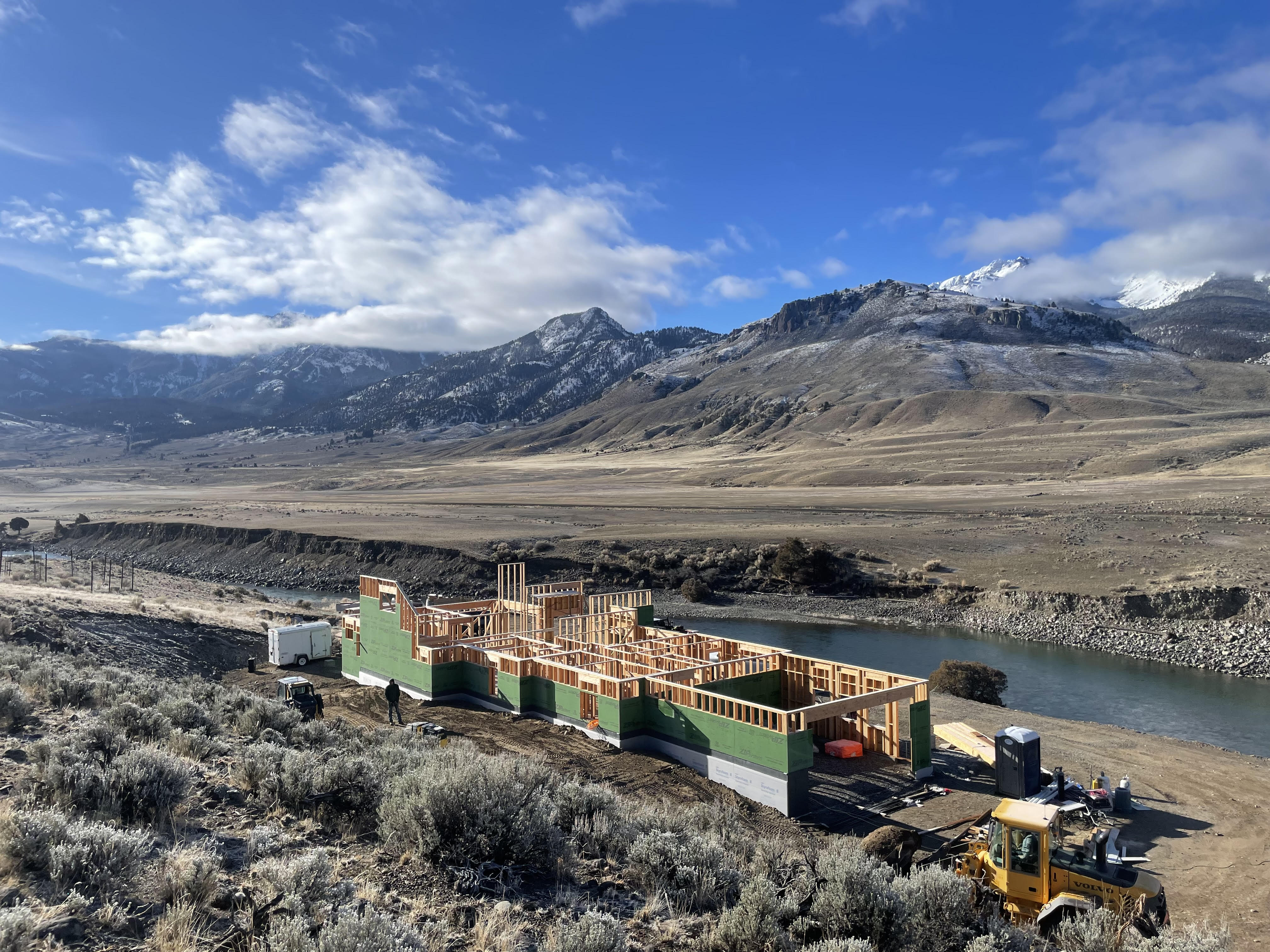 Custom mountain home in Pray Paradise Valley with conservation easement design by Yellowstone Architects