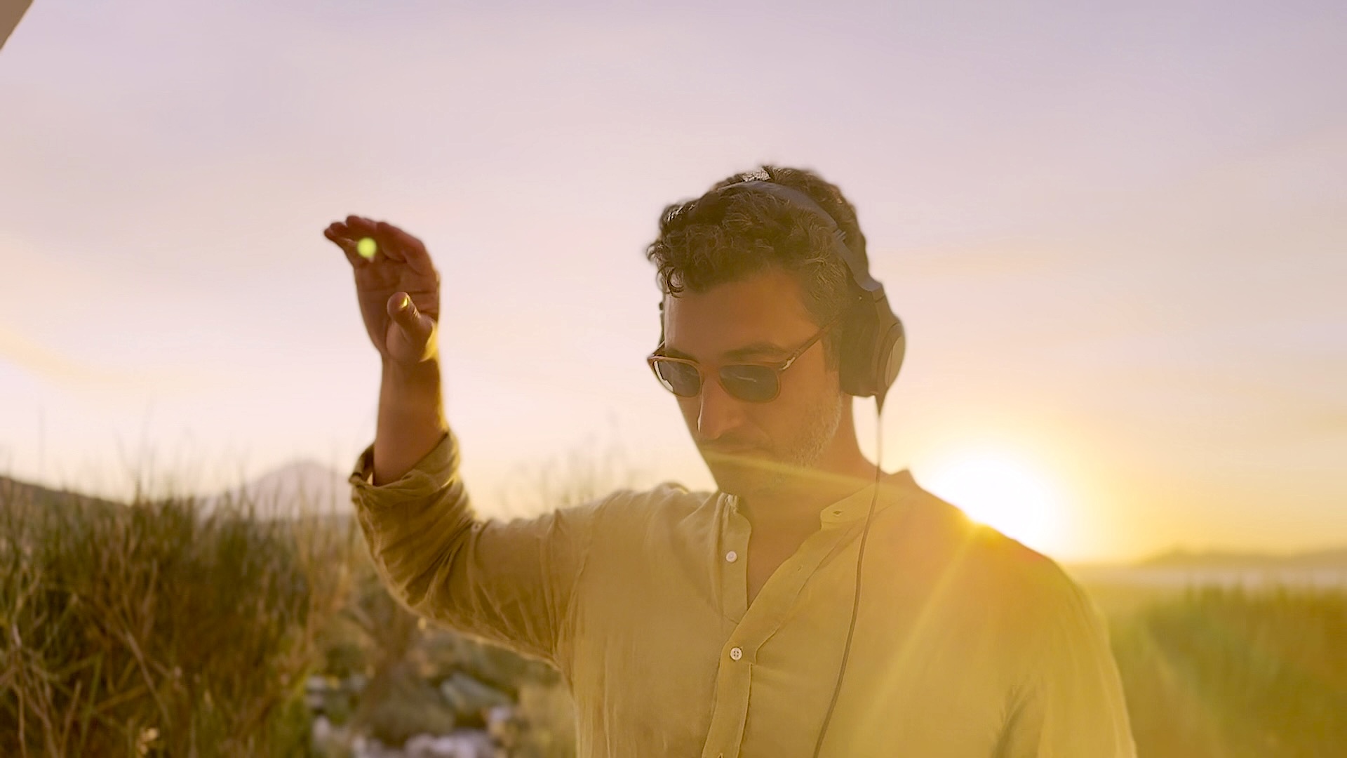 The global sound of Allez Alex comes alive in “Allora”