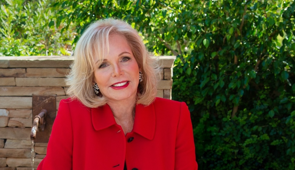 Judy Whitmore Brings Christmas Memories to Life in “The Ghosts of Christmas Past”