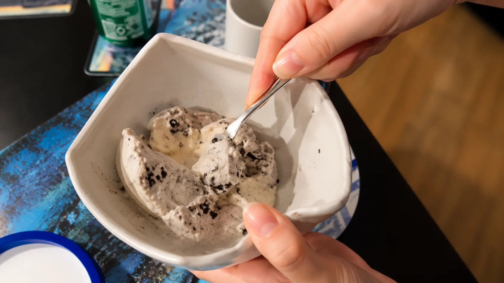 scoop oreo ice cream