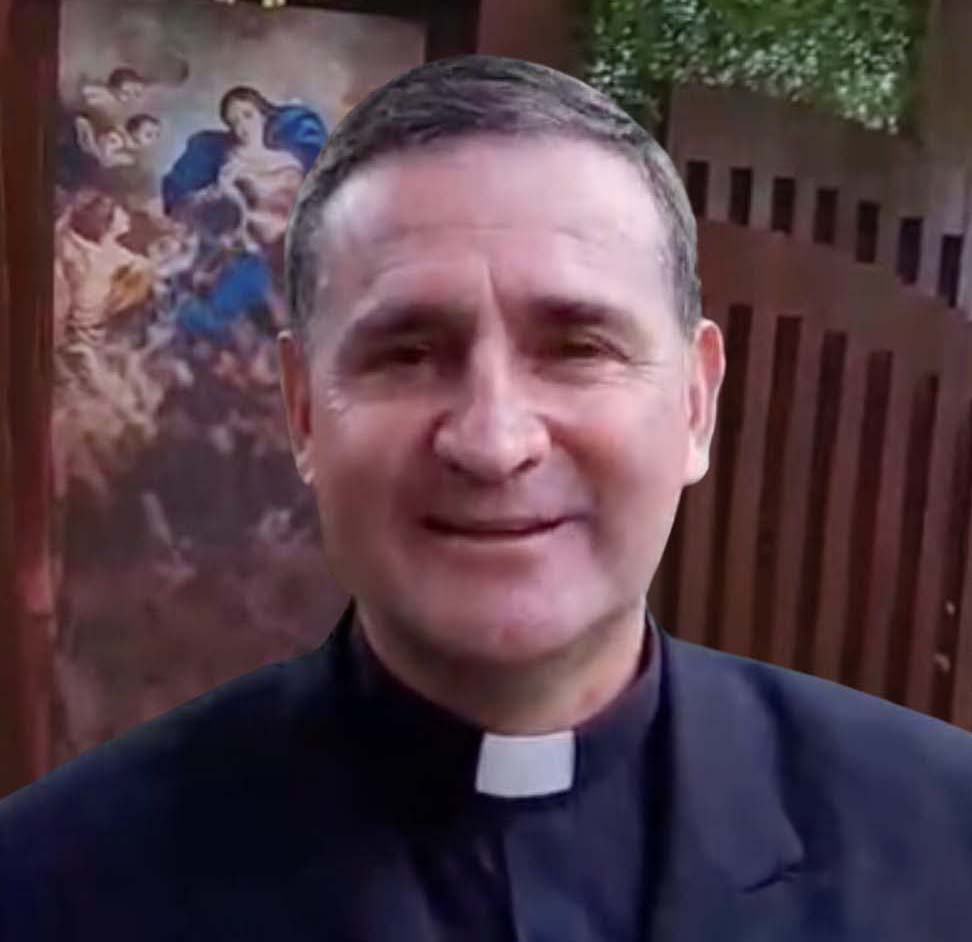 Padre Dennis como invitado especial al Taller de Libera Tus Talentos