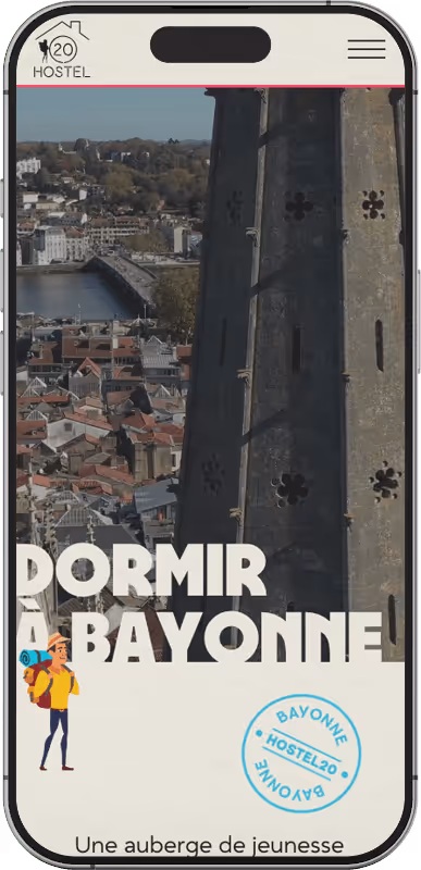 Identité graphique et visuels du site Hostel 20 Bayonne réalisés par Studio Edoras, branding pour hébergement touristique.
