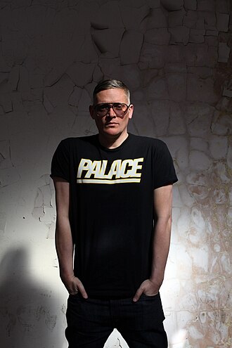 YourRoots Map_Surname_Famous People_Giles Deacon