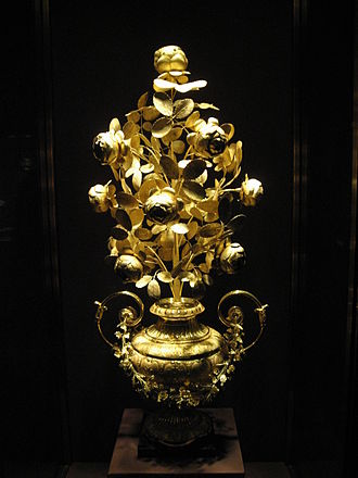YourRoots Map_First Name Meaning_Famous People_Golden Rose